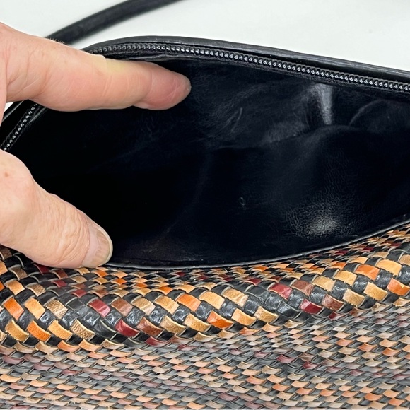 Ronora/Leather/Handbag / Italian/Great condition /Vintage/Adjustable/Handmade - Picture 7 of 16